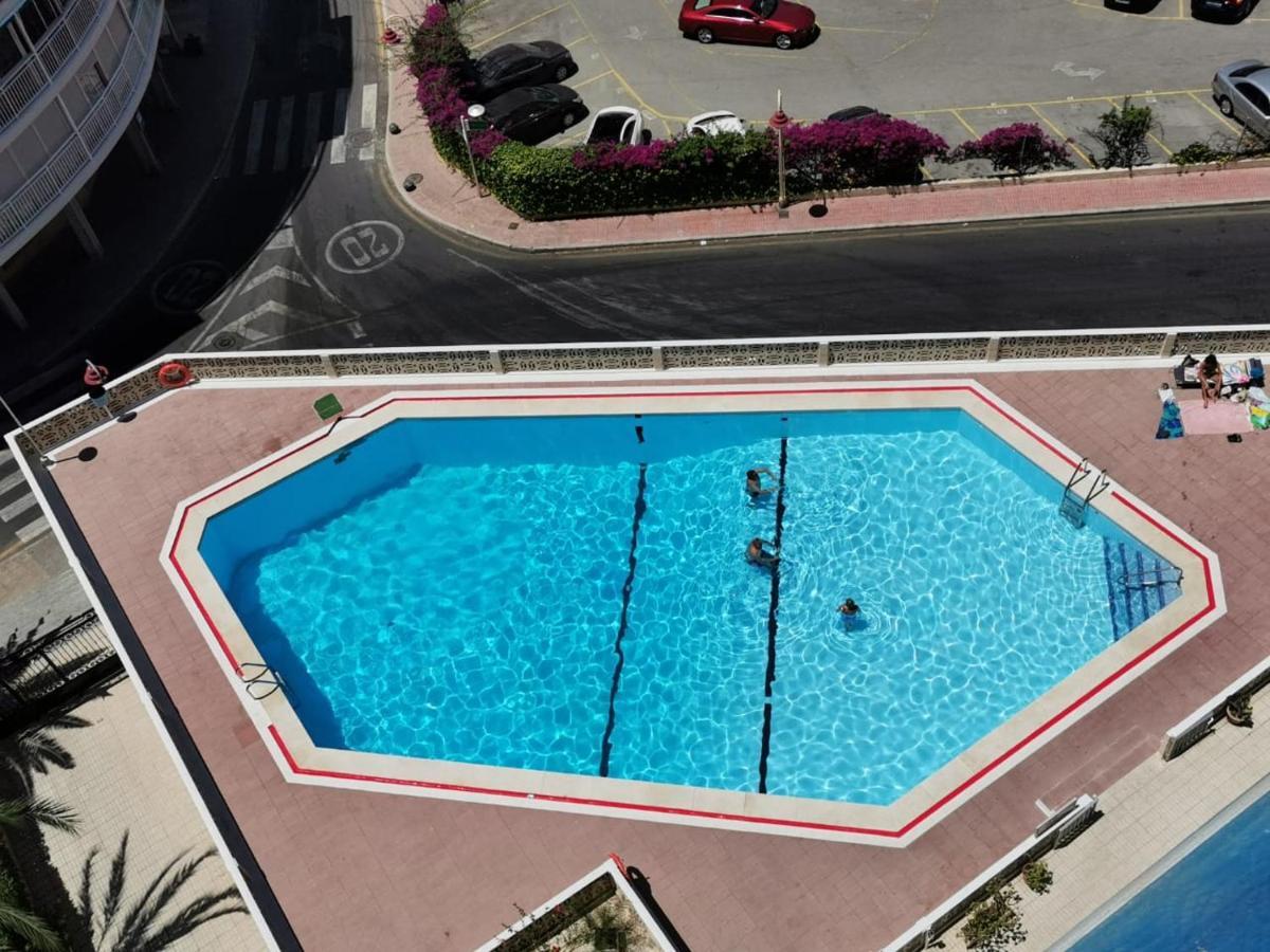 Levante Beachfront Luxury Apartment 베니돔 외부 사진