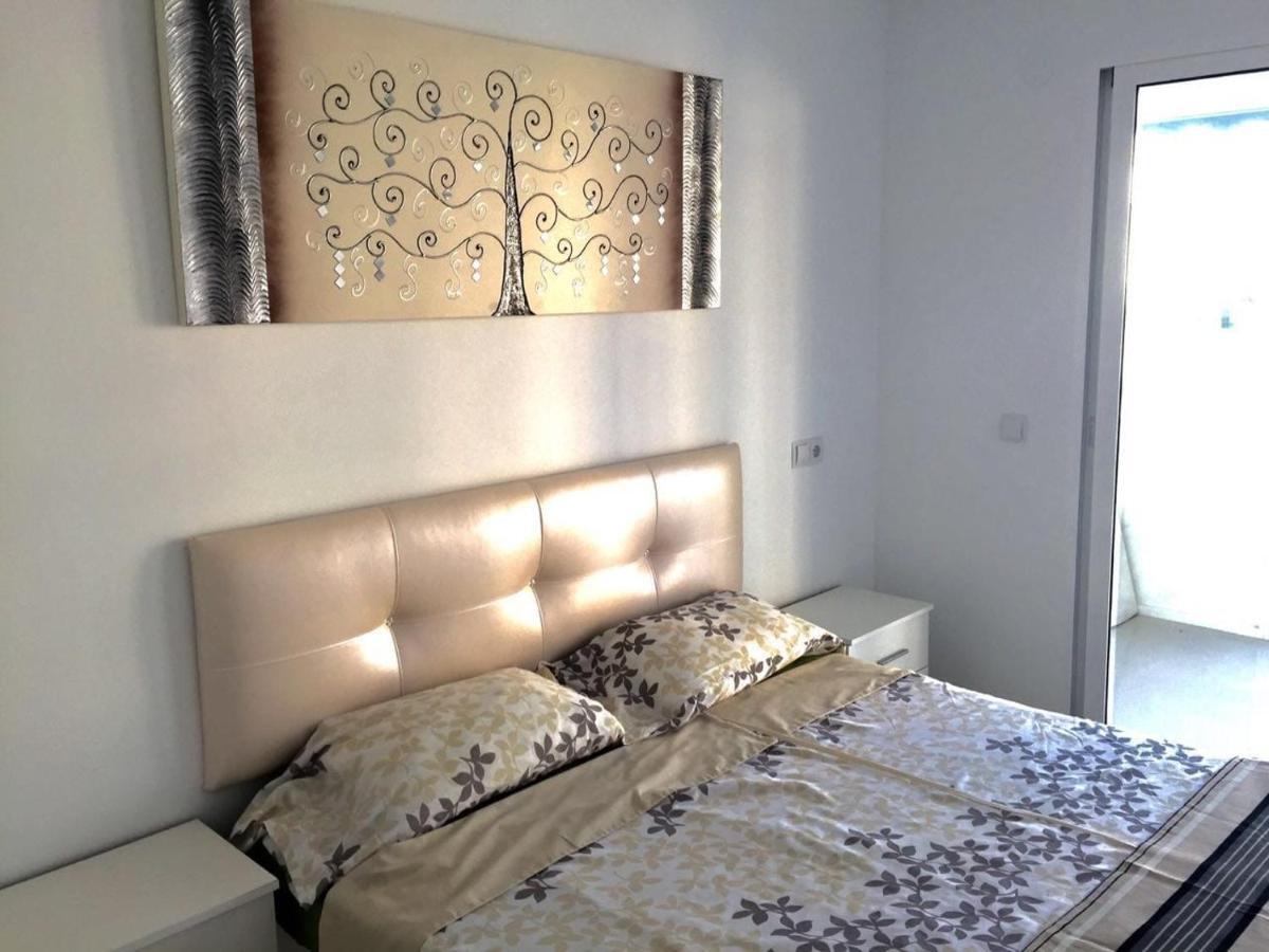 Levante Beachfront Luxury Apartment 베니돔 외부 사진
